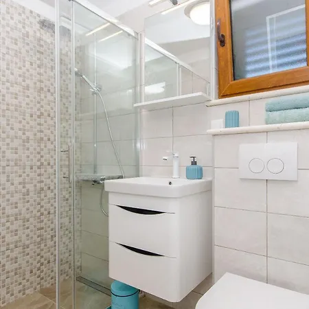 Vakantiehuis House Vid *
